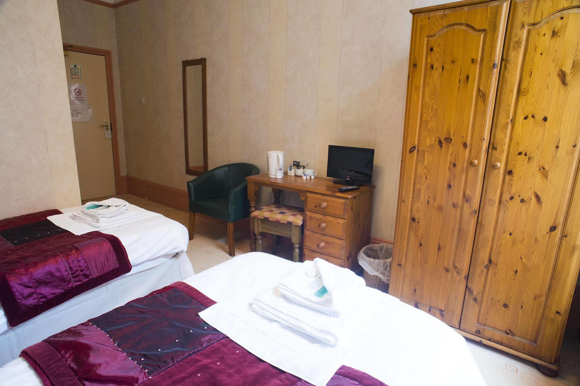 Station Hotel Глостер Екстер'єр фото